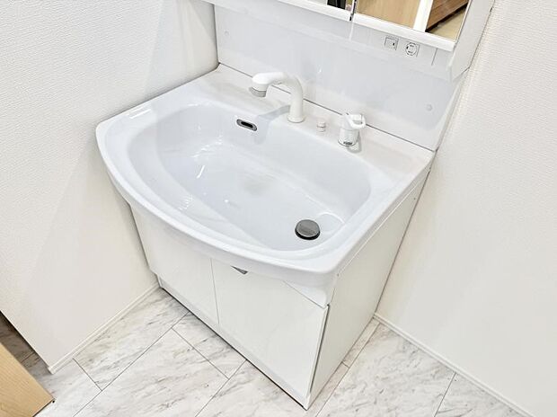 ■手洗いや顔を洗う時も快適に使える便利なシャワー