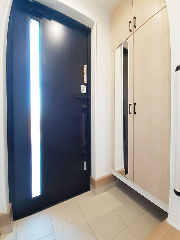 ■ ここから始まる一日、すっきり整った玄関