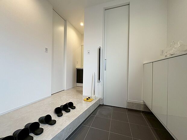 ■ ここから始まる一日、すっきり整った玄関