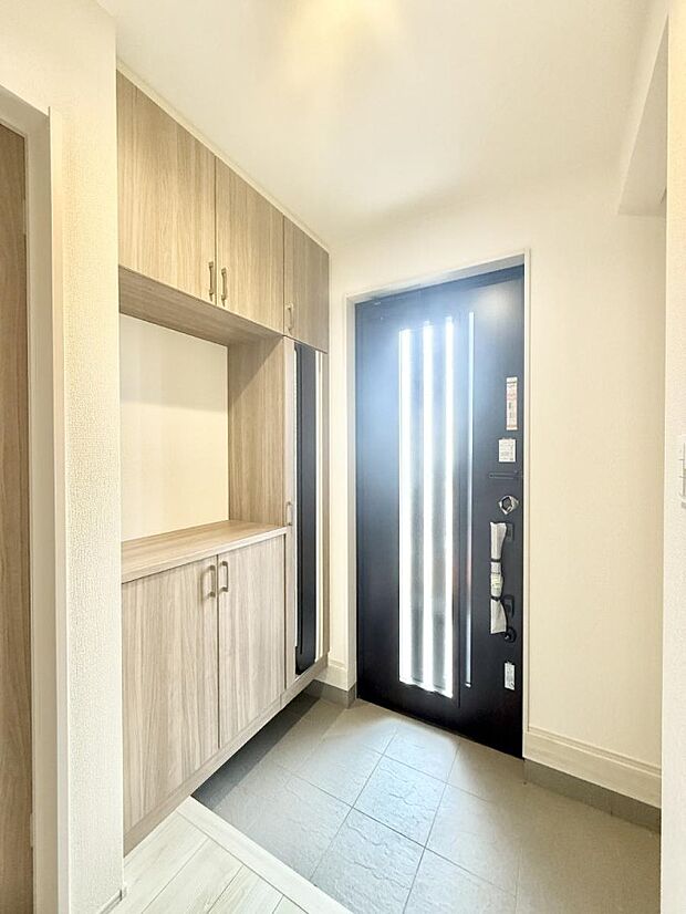 ■ ここから始まる一日、すっきり整った玄関