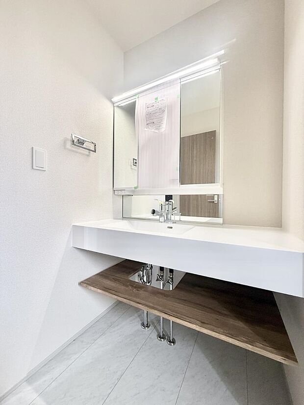 ■朝の準備がスムーズにできる広さです