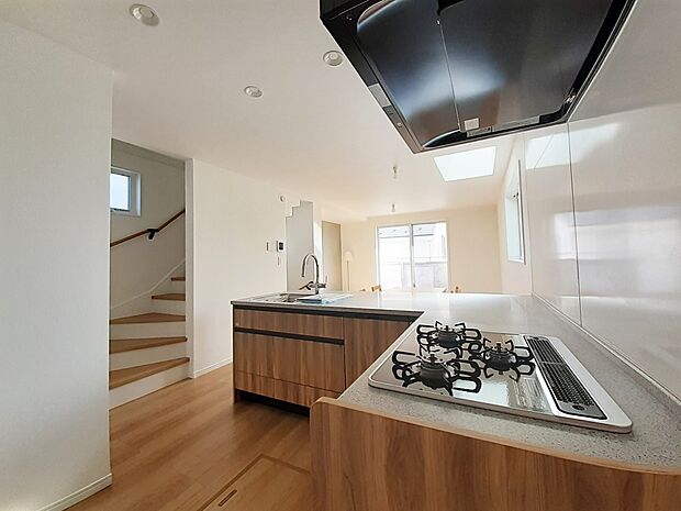 ■美味しい時間が生まれる、笑顔あふれるキッチン