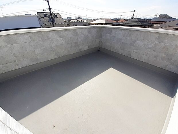 ■日当たり良好、眺めの良いバルコニーです!