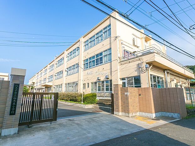 小学校 500m 八王子市立由木東小学校