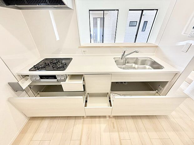 ■家族の絆を深める、温もりのあるキッチン