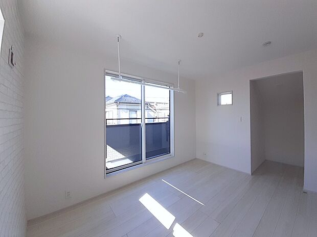 ■落ち着いた雰囲気のお部屋で心が安らぐ空間