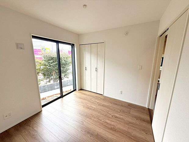 ■落ち着いた色合いのお部屋で穏やかな時間を楽しめます