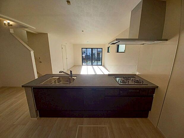 ■家族の絆を深める、温もりのあるキッチン