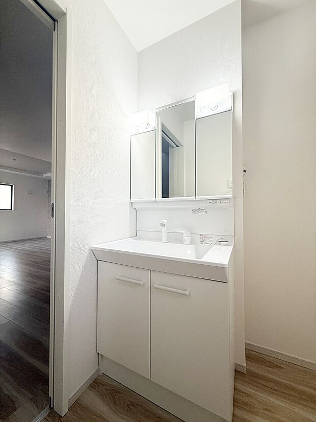 ■朝の準備がスムーズにできる広さです