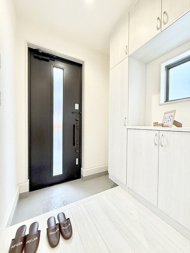 ■ ここから始まる一日、すっきり整った玄関