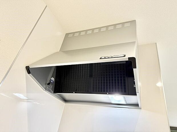 ■調理時の蒸気や匂いが換気扇に誘導され、効率的に排煙ができます。