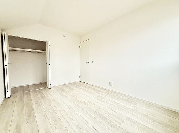 ■落ち着いた色合いのお部屋で穏やかな時間を楽しめます