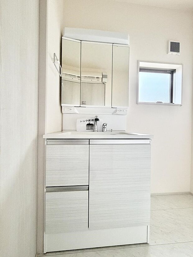 ■朝の準備がスムーズにできる広さです