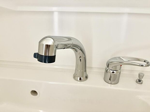 ■手洗いや顔を洗う時も快適に使える便利なシャワー