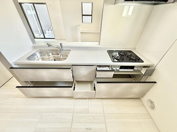 ■料理がもっと楽しくなる、快適なキッチン空間