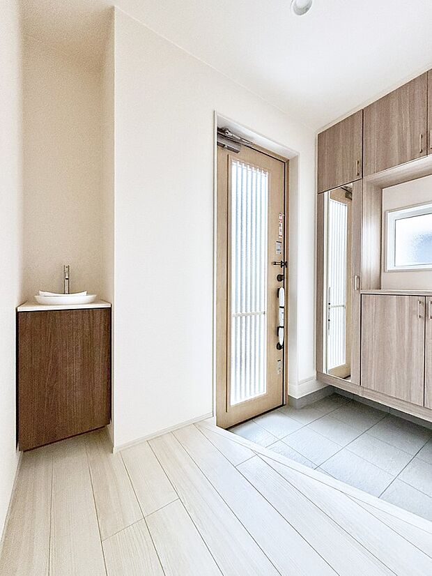 4号棟  ■ ここから始まる一日、すっきり整った玄関