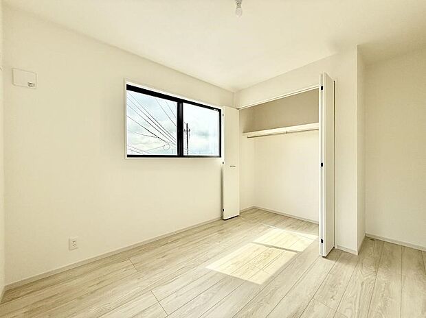 1号棟 ■窓の配置や通気性の良い設計で部屋の空気がこもらず、常に新鮮な空気が流れます