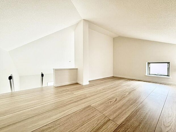 ■普段使わないものは小屋根裏収納へ