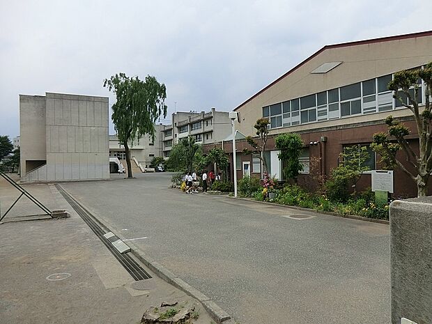 中学校 400m 東村山市立第三中学校
