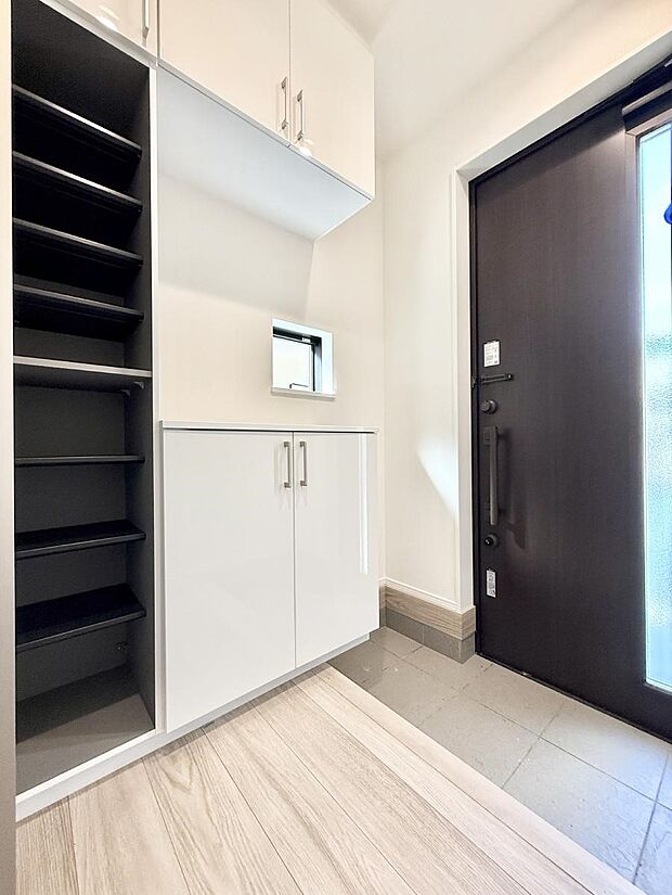 ■ シンプルで美しく、快適な暮らしの入り口