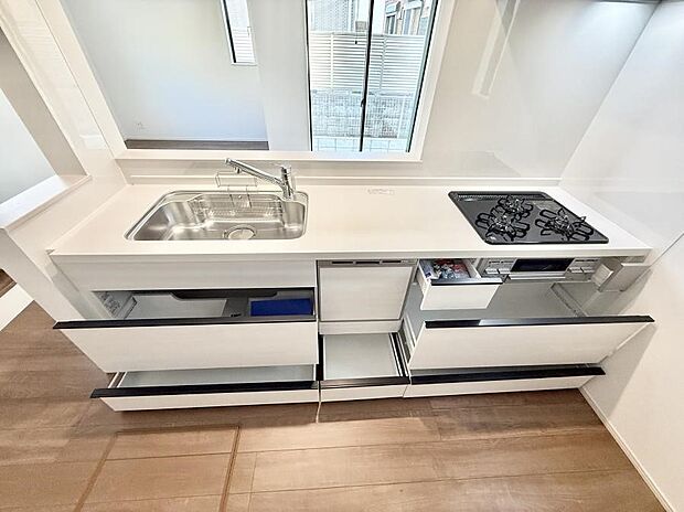 ■料理がもっと楽しくなる、快適なキッチン空間