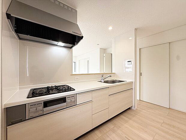 1号棟 ■シンプルで機能的、毎日使いやすいキッチン