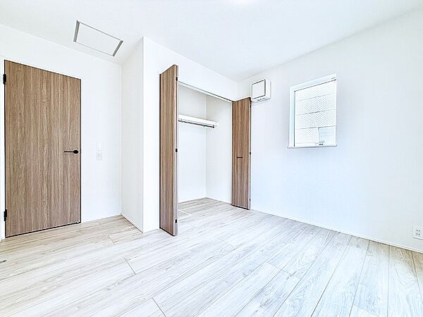 2号棟  ■落ち着いた色合いのお部屋で穏やかな時間を楽しめます