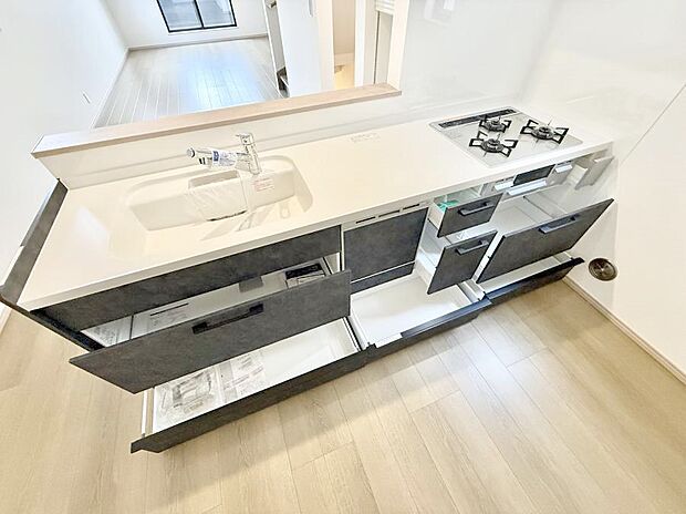 A号棟 ■シンプルで機能的、毎日使いやすいキッチン