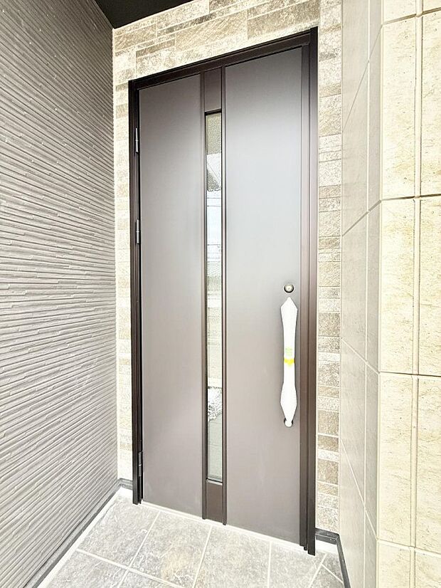 ■ 心地よい暮らしへとつながる、温かい玄関