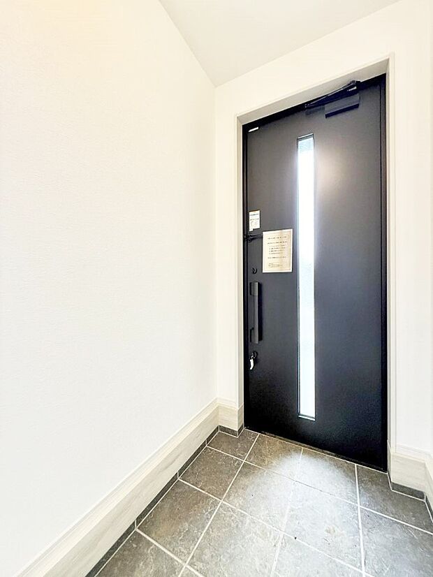 ■ 毎日を気持ちよく迎える、明るく温もりのある玄関