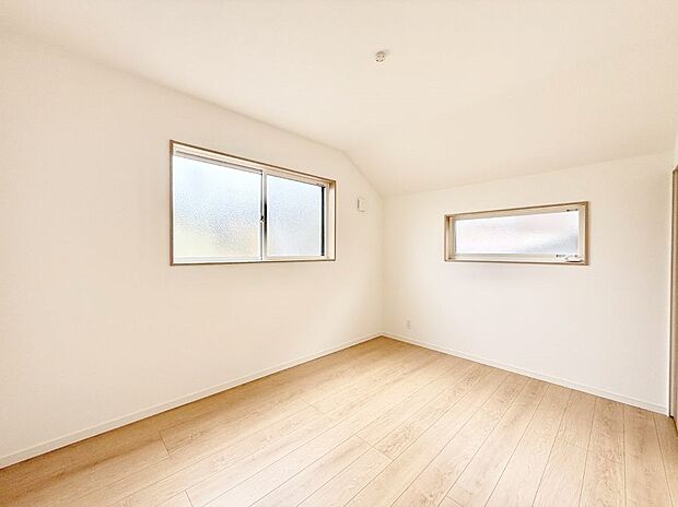 ■落ち着いた雰囲気のお部屋で心が安らぐ空間