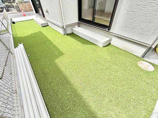 A号棟 ■暮らしに潤いを与える、緑が取り入れられた住まいです
