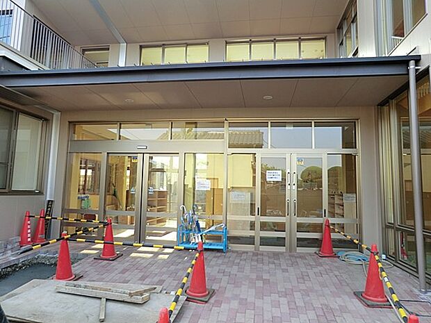 幼稚園・保育園 800m 西砂保育園