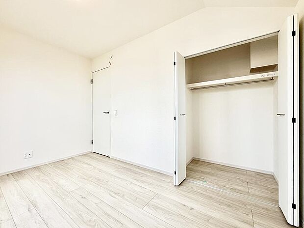 1号棟 ■窓の配置や通気性の良い設計で部屋の空気がこもらず、常に新鮮な空気が流れます