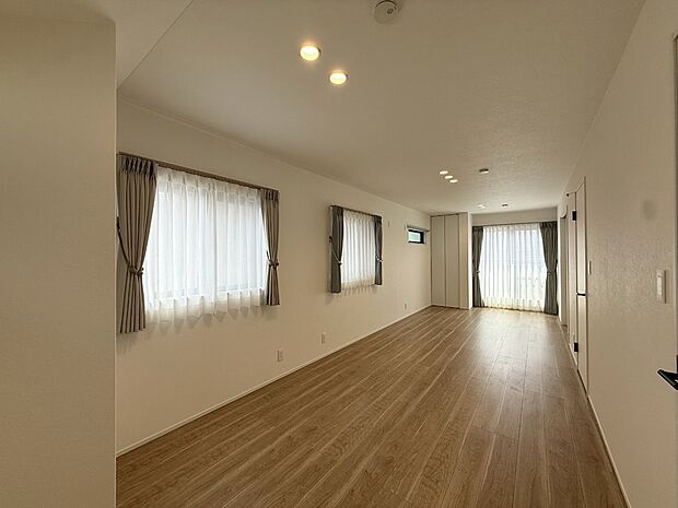 ■落ち着いた雰囲気のお部屋で心が安らぐ空間