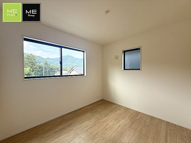 1号棟  ■落ち着いた色合いのお部屋で穏やかな時間を楽しめます
