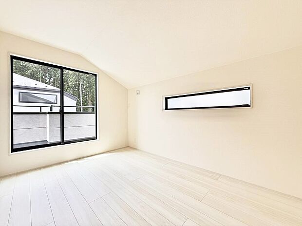 4号棟 ■落ち着いた色合いのお部屋で穏やかな時間を楽しめます