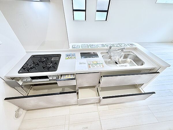 1号棟  ■キレイに片付く、使いやすいキッチン