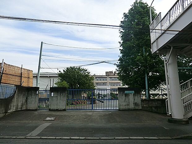 小学校 320m 立川市立松中小学校