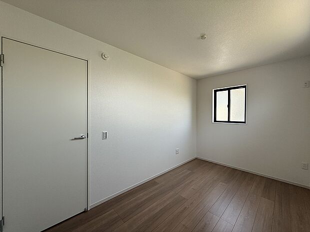 1号棟 ■落ち着いた雰囲気のお部屋で心が安らぐ空間