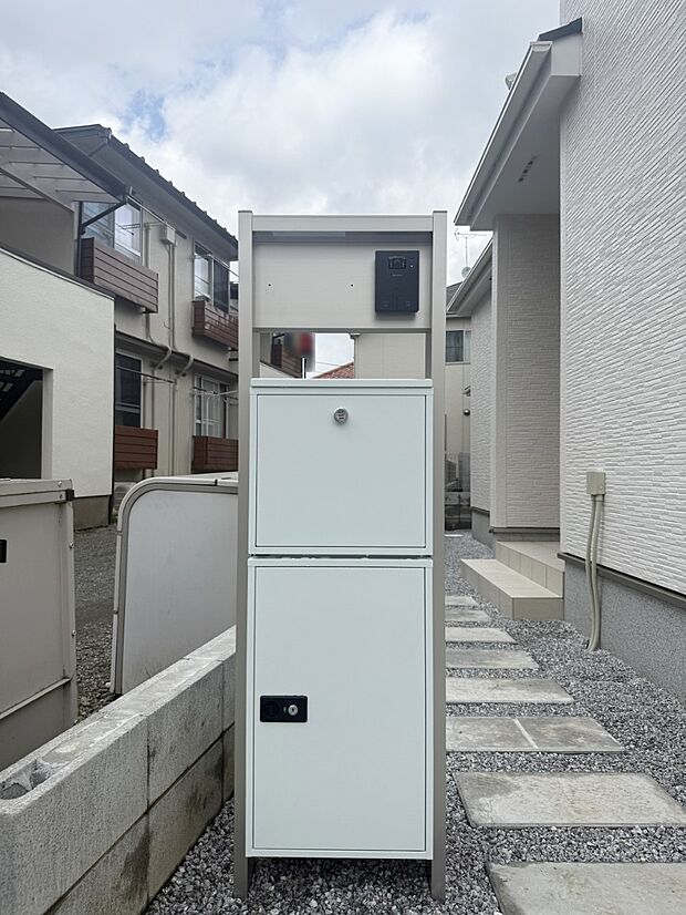 2号棟 ■ 家族とゲストをやさしく迎える、心温まる玄関