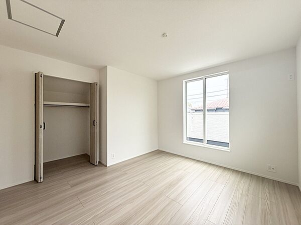 2  ■落ち着いた雰囲気のお部屋で心が安らぐ空間