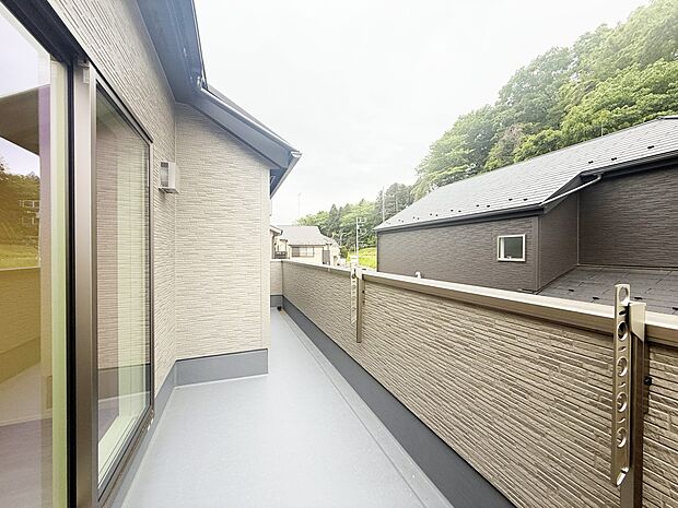 1号棟 ■日当たり良好、眺めの良いバルコニーです!