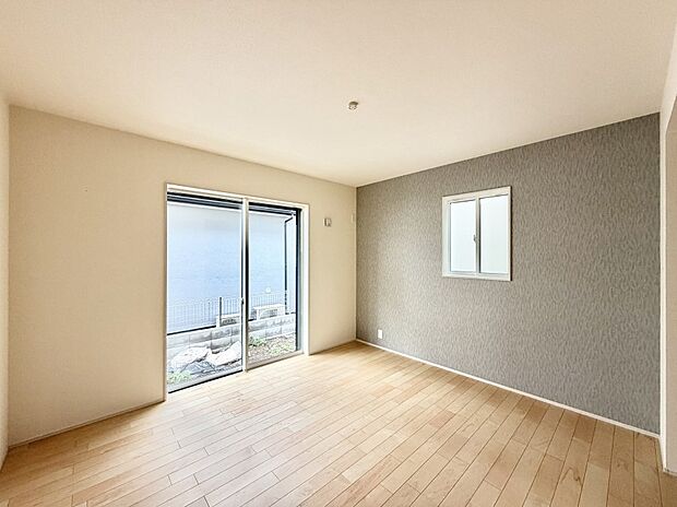 2号棟 ■落ち着いた色合いのお部屋で穏やかな時間を楽しめます