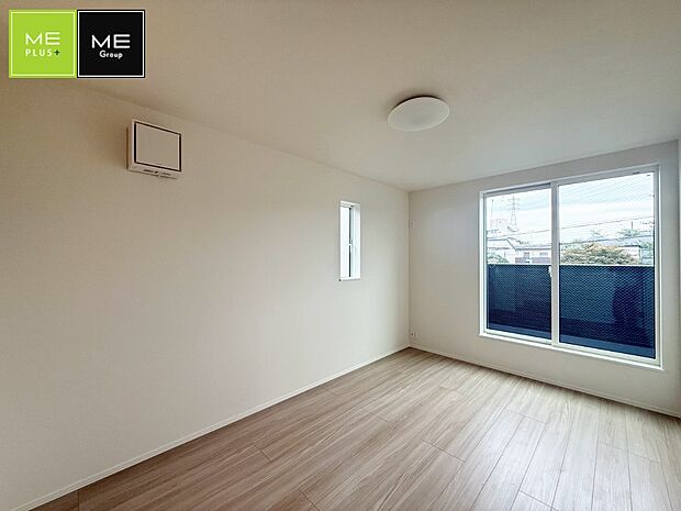 2号棟 ■落ち着いた色合いのお部屋で穏やかな時間を楽しめます