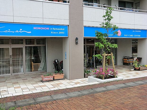幼稚園・保育園 800m 敬愛桃の実保育園