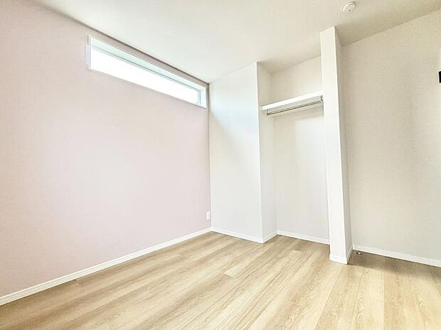 1号棟 ■落ち着いた色合いのお部屋で穏やかな時間を楽しめます