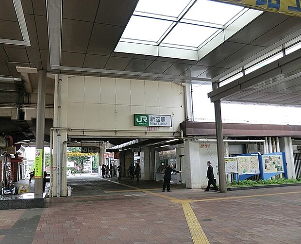 駅 4400m JR武蔵野線「新座」駅