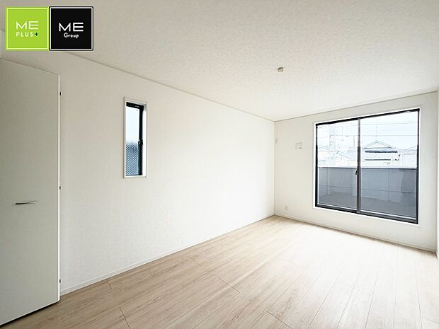 1号棟 ■落ち着いた色合いのお部屋で穏やかな時間を楽しめます