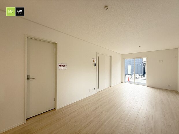 3号棟 ■自然の光が差し込み、明るい空間が広がります